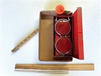 Road Safety Reflector and Rulers