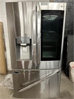 Refrigerator (Works, Has some Damage, SEE PICS)