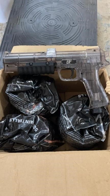 ER2 Paintball Pistol With 1500 Paintballs NO CO2