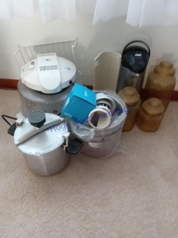 GLASS CANISTERS, WAVE OVEN, ALEXIS, PANS,