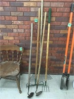 garden tools, hoes, & rakes