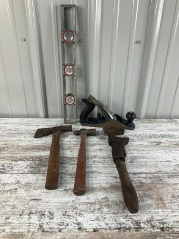 Hand Plainer, Hatchet, Pipe Clamp, Level