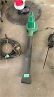 Electric leaf blower