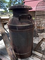 Antique 5 gallon metal milk urn. With lid.