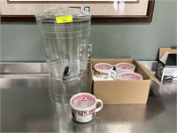 Plastic beverage dispenser and 4 soup bowls