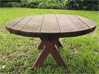 Round Wooden Lawn / Patio Table