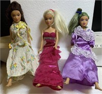 3-dolls