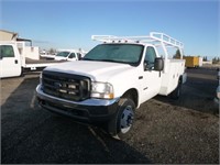 2004 Ford F450 Flatbed Truck