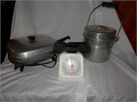 Group of 3- vintage GE Elec skillet