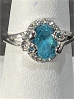 LUXURIOUS BLUE AND CLEAR JEWELED RING SIZE 8.5