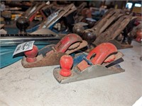 Pair of small hand planes