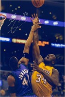 Autograph  Basketball Shaquille O'Neal Photo