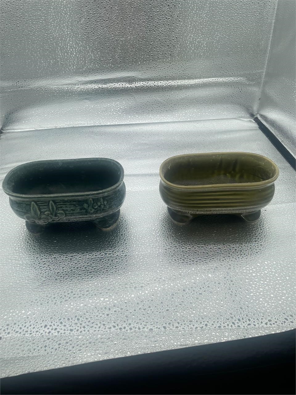 2 ceramic planters