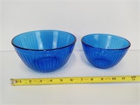 Vintage Blue Pyrex Bowls
