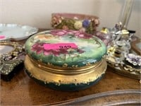 LARGE ANTIQUE LIDDED VANITY BOX REPAIRED