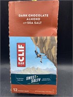 Clif bars - 12 energy bars - dark chocolate