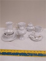 Groupos cream and sugar and tea set glassware