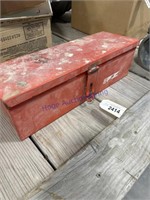 TRACTOR SIDE TOOL BOX