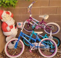 F - LOT OF 3 BIKES & SANTA