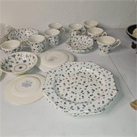 30+ PIECE CHINA LOT