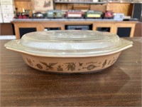 Pyrex Early American Brown Oval Divided Dish w/lid