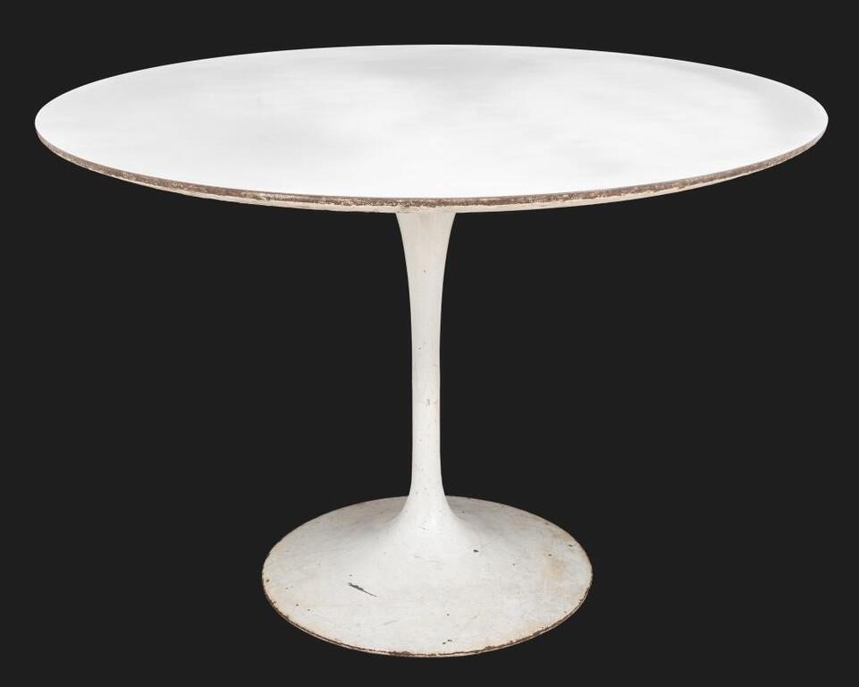 Eero Saarenin for Knoll "Tulip" Dining table