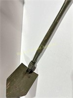 U.S Wood 1945 Folding Military Trench Shovel