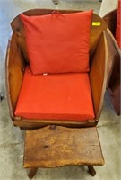 HUNT COUNTRY CHAIR/OTTOMAN-MATCHES LOT 175