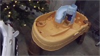 LITTLE TIKES SAND AND WATER TABLE