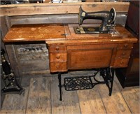 Franklin treadle sewing machine with tiger oak cab