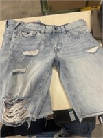 NEW TRUE RELIGION DENIM SHORTS SZ 34