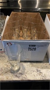 1 LOT (13) BEER GLASSES