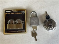 4 Padlocks, one new set, keys included