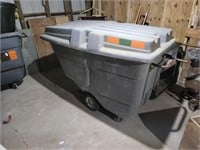 Heavy duty utility dump cart w/lid