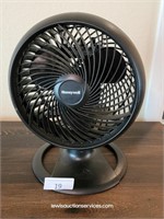 Small Honeywell Turbo Force Oscillating Fan