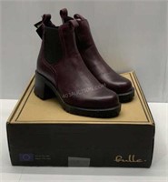 Sz 38M Ladies Bulle Shoes - NEW $135