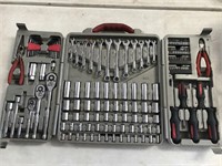 CRESCENT WRENCH SOCKET SET