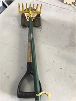 SHOVEL AND RAKE