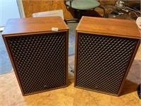 2- SANSUI SP3000 speakers