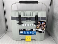 IGLOO OVERLAND 25 COOLER  (38 CANS)