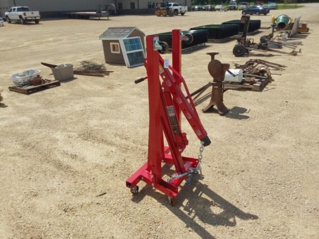 Strongway 2 ton engine hoist