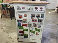 METAL CABINET 36H X 25W