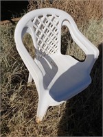 2 Pc Plastic Stacking Chairs