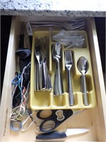 Mixed Silverware & Knife Lot