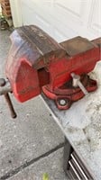 Wilton vise with 5 inch jaws