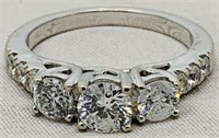 14KT WHITE GOLD 1.46CTS DIAMOND RING FEATURES