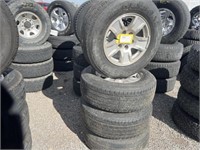 Wheels and tires off of 2018 Chevy 1500