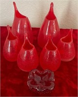 D - LOT OF COLLECTIBLE RED GLASS (L8)