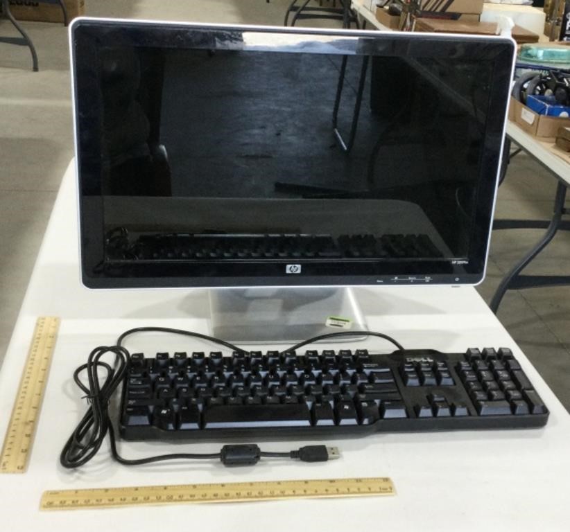 HP computer monitor w/ Dell keyboard-screen is