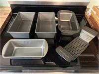 Loaf Pans-Racheal Ray 6x12, Unmarked 6x10.5, 5x10